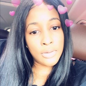 Meet your Posher, Zoya